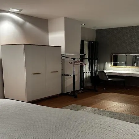 Frankie's Place - Two-bedroom With Terrace And Sea View Apartment