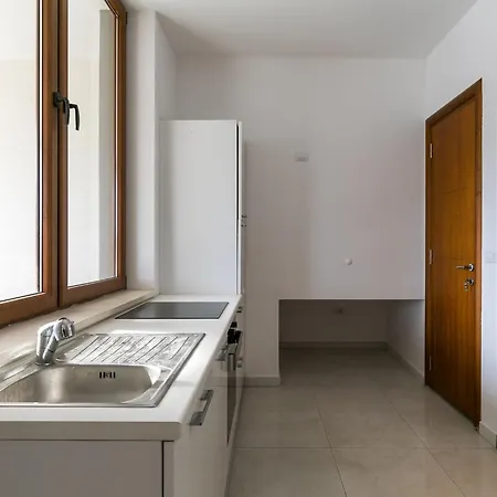 아파트 Frankie's Place - Two-bedroom With Terrace And Sea View 자톤