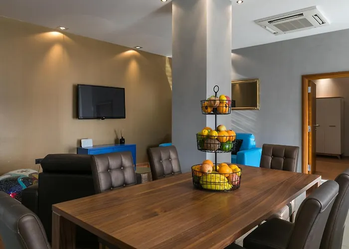 Frankie's Place - Two-bedroom With Terrace And Sea View